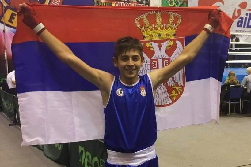 Semiz Pinja Aličić juniorski šampion Evrope u boksu